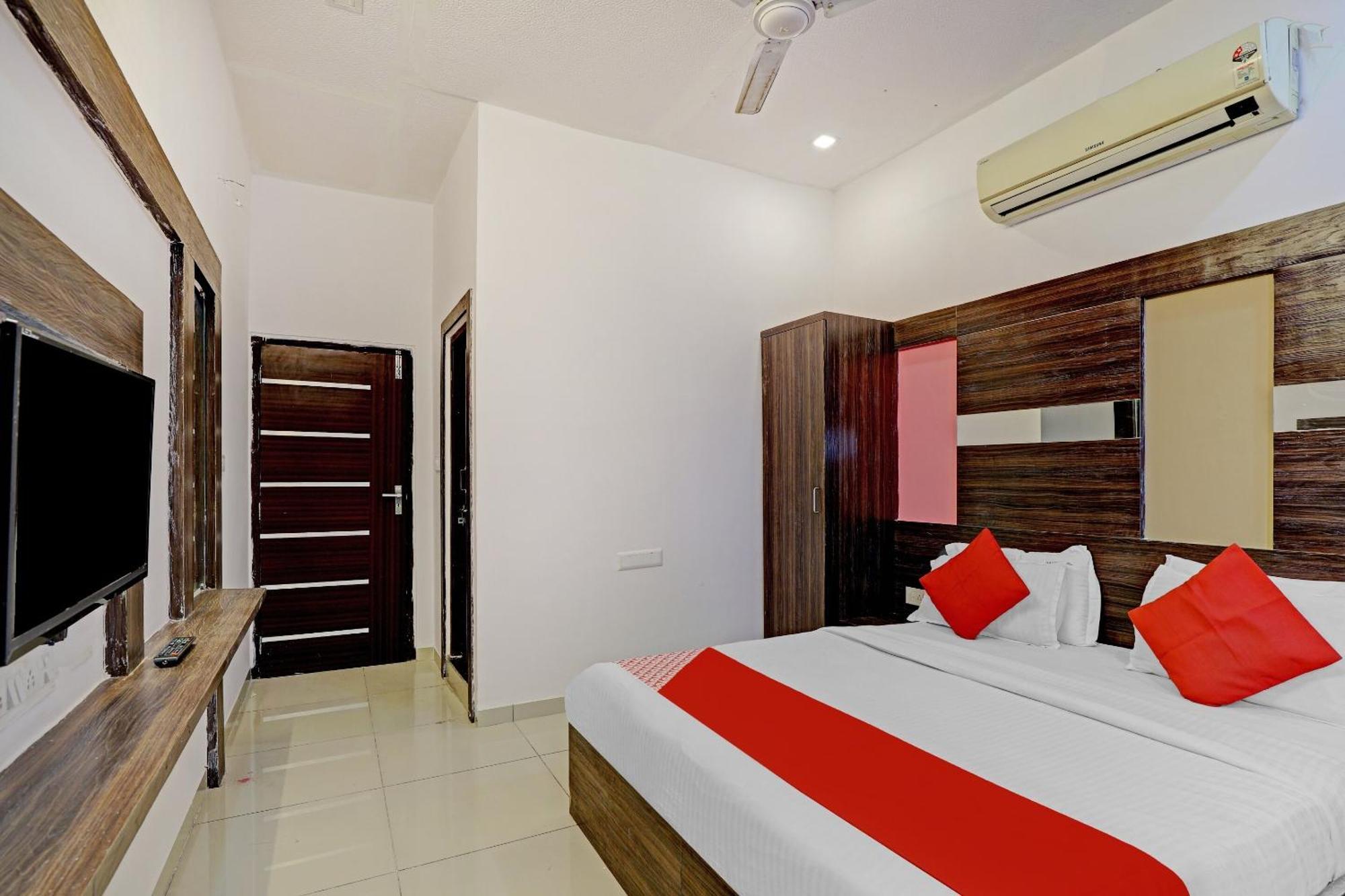 Oyo 11649 Hotel Mahima Gándhínagar Exteriér fotografie