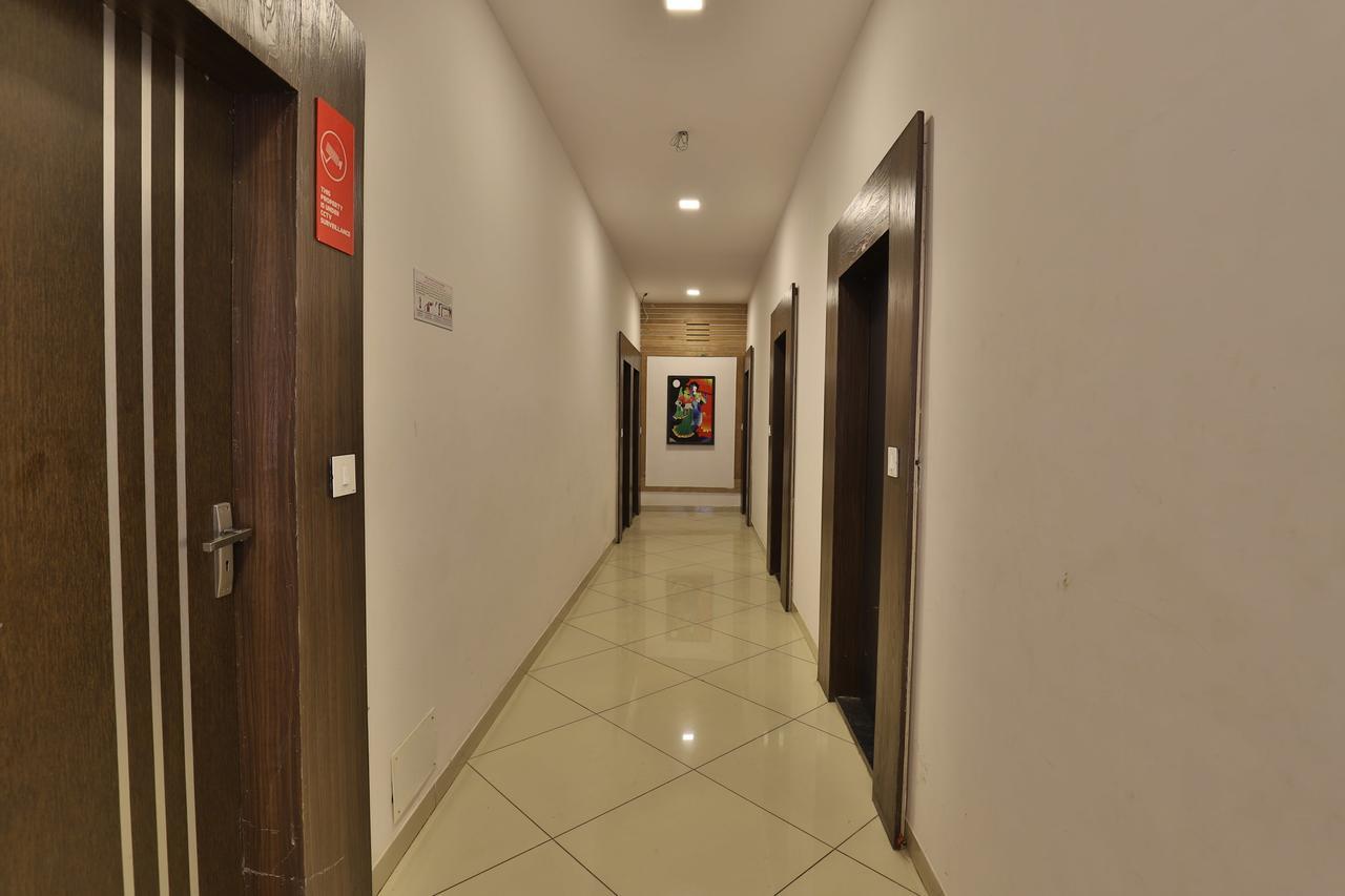 Oyo 11649 Hotel Mahima Gándhínagar Exteriér fotografie