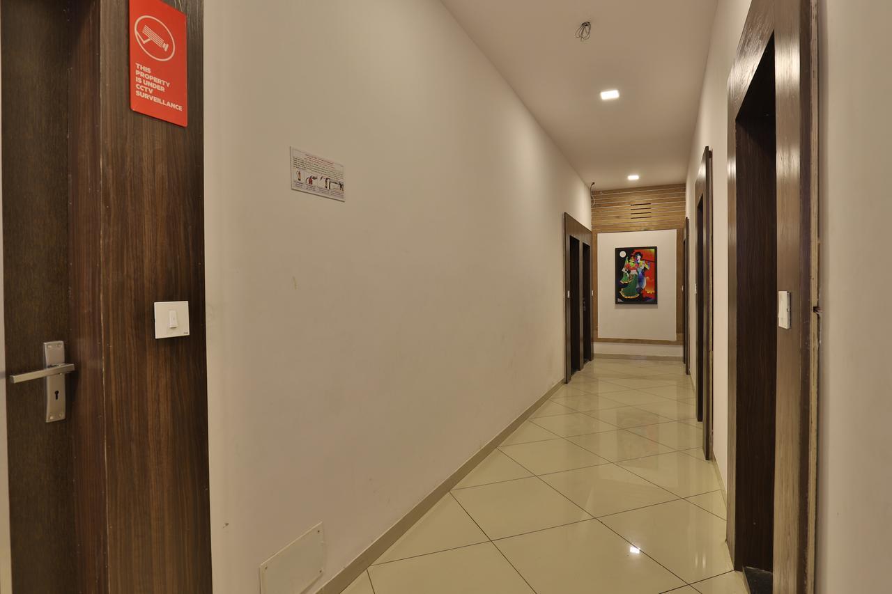Oyo 11649 Hotel Mahima Gándhínagar Exteriér fotografie