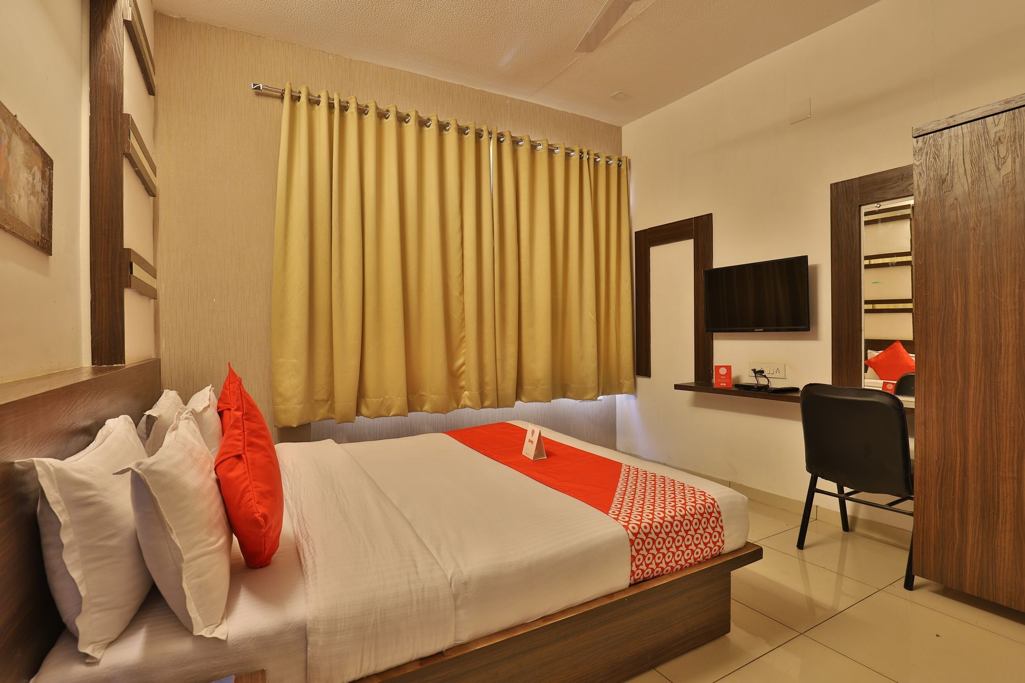Oyo 11649 Hotel Mahima Gándhínagar Exteriér fotografie